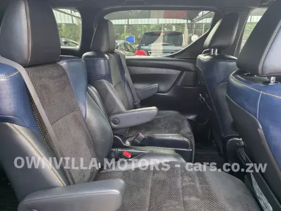 Picture of Toyota Vellfire 2020