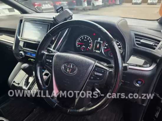 Picture of Toyota Vellfire 2020