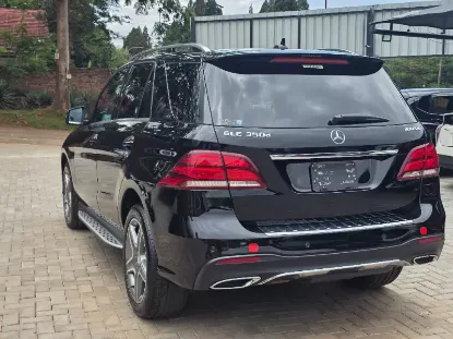 Picture of Mercedes Benz GLE 2017