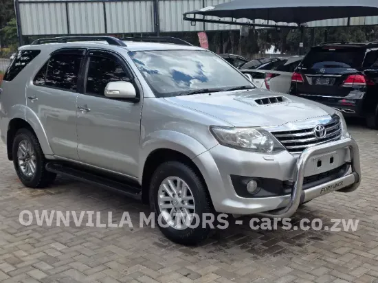 Picture of Toyota Fortuner 2014