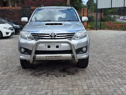 Picture of Toyota Fortuner 2014