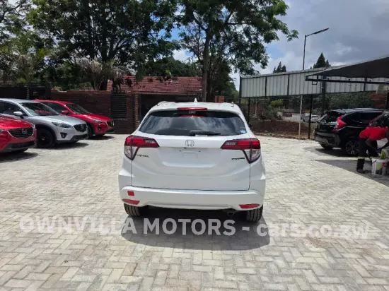 Picture of Honda Vezel 2016