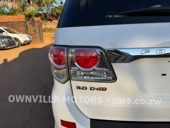 Picture of Toyota Fortuner 2015