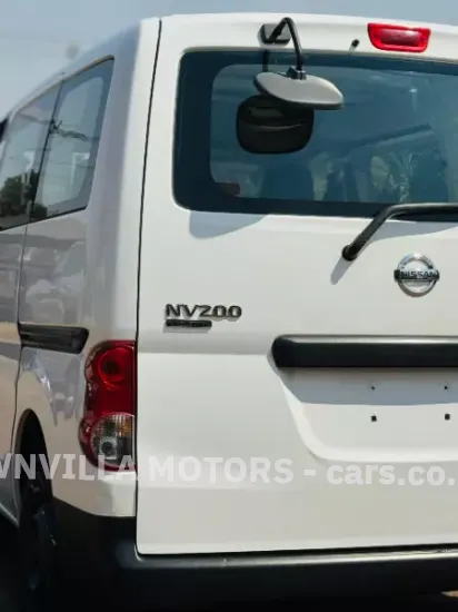 Picture of Nissan NV200 2015