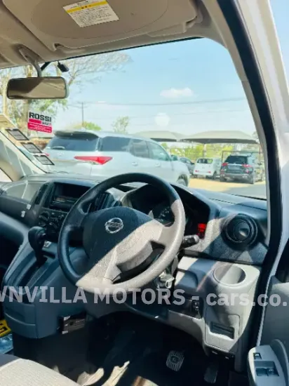 Picture of Nissan NV200 2015
