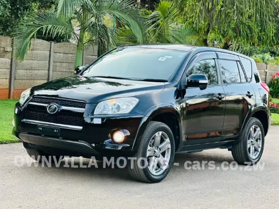 Picture of Toyota Rav4 2015