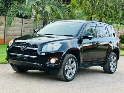Picture of Toyota Rav4 2015