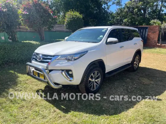 Picture of Toyota Fortuner 2020