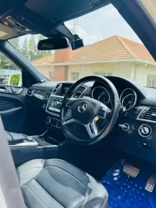 Picture of Mercedes Benz ML-Class 2016