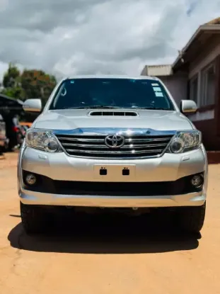 Picture of Toyota Hilux 2012