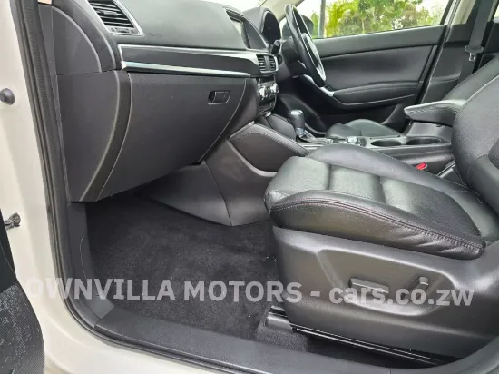 Picture of Mazda CX-5 2016