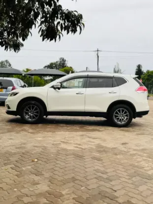 Picture of Nissan X-Trail 2016