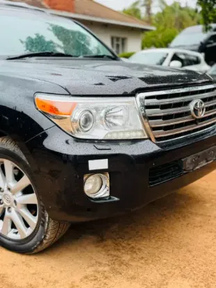 Picture of Toyota Land Cruiser 2015