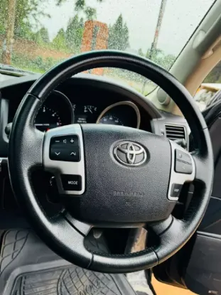 Picture of Toyota Land Cruiser 2015