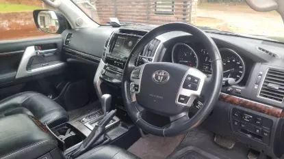 Picture of Toyota Land Cruiser 2015