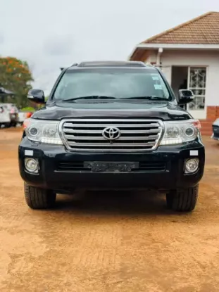 Picture of Toyota Land Cruiser 2015