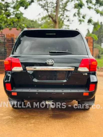 Picture of Toyota Land Cruiser 2015