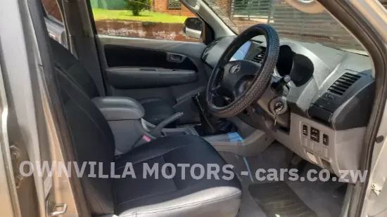 Picture of Toyota Hilux 2010
