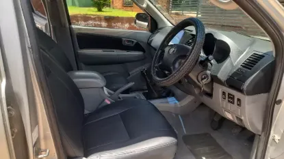 Picture of Toyota Hilux 2010