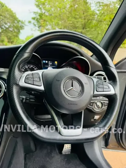Picture of Mercedes Benz GLC 2019