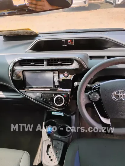Picture of Toyota Aqua Hybrid 2018