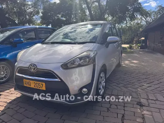 Picture of Toyota Sienta 2017