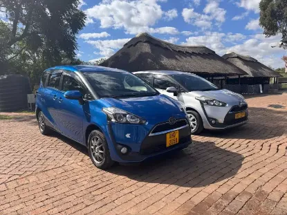Picture of Toyota Sienta 2017