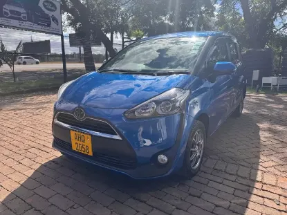 Picture of Toyota Sienta 2017