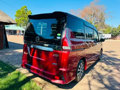 Picture of Nissan Serena 2016