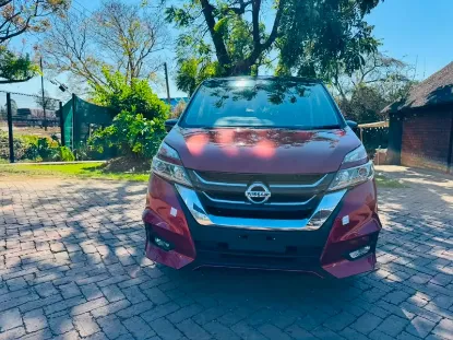 Picture of Nissan Serena 2016