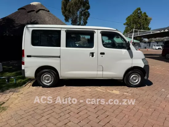 Picture of Toyota Townace 2017
