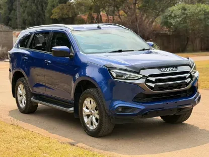 Picture of Isuzu Mu-X 2023