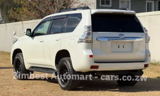 Picture of Toyota Prado 2016