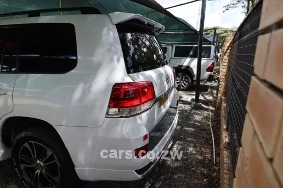 Picture of Toyota Land Cruiser 2020