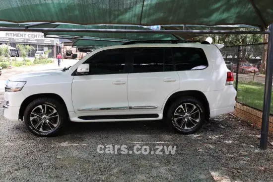 Picture of Toyota Land Cruiser 2020