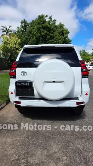 Picture of Toyota Land Cruiser 2018