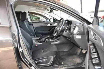 Picture of Mazda Axela (Mazda 3) for hire!