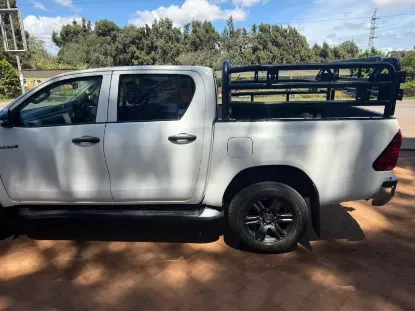 Picture of Toyota Hilux 2021