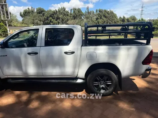 Picture of Toyota Hilux 2021