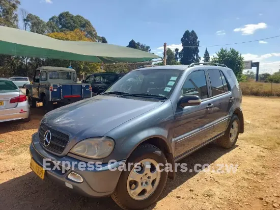 Picture of Mercedes Benz ML-Class 2005