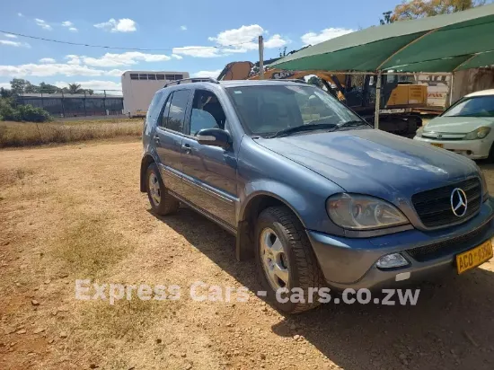 Picture of Mercedes Benz ML-Class 2005