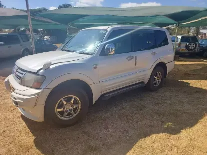 Picture of Mitsubishi Pajero 2001