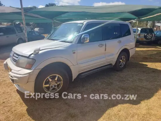 Picture of Mitsubishi Pajero 2001