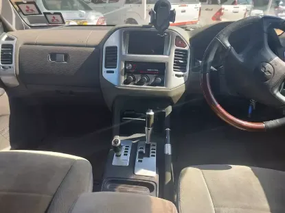 Picture of Mitsubishi Pajero 2001