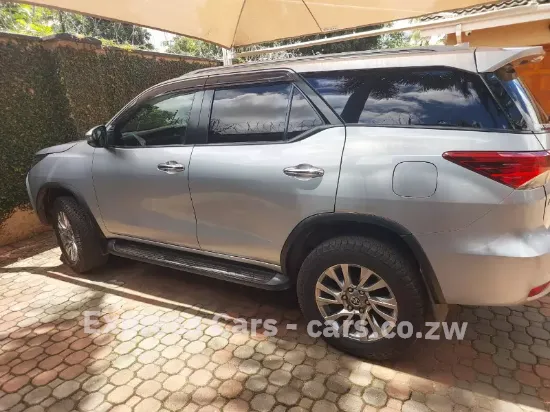 Picture of Toyota Fortuner 2021