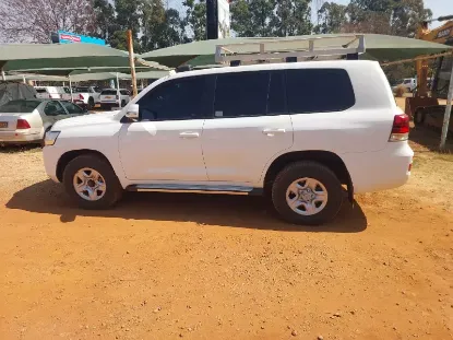 Picture of Toyota Land Cruiser 2016