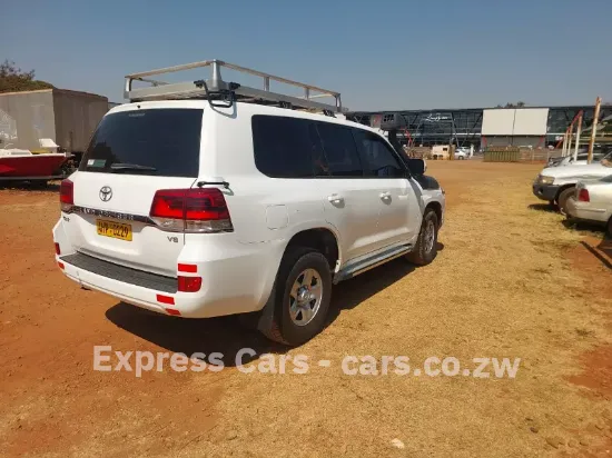 Picture of Toyota Land Cruiser 2016