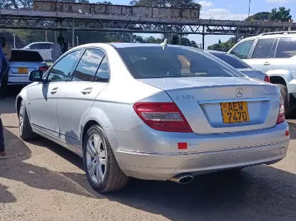 Picture of Mercedes Benz C-Class 2010