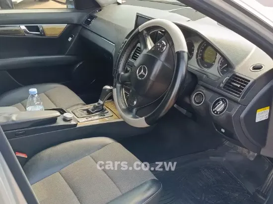 Picture of Mercedes Benz C-Class 2010