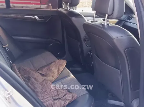 Picture of Mercedes Benz C-Class 2010